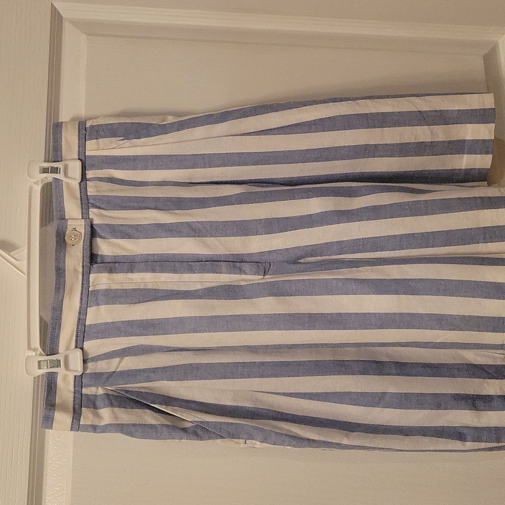 J H Collectibles Womens Shorts
